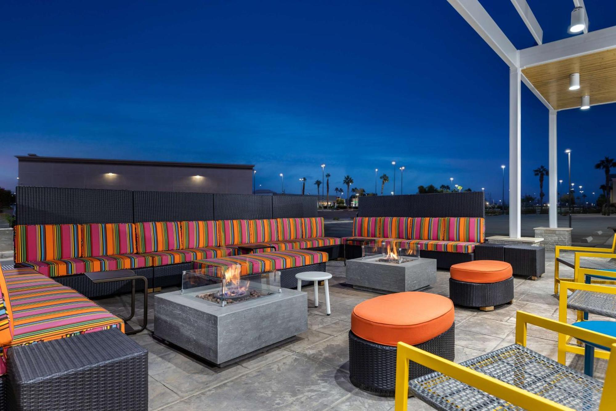 Home2 Suites By Hilton אל סנטרו מראה חיצוני תמונה