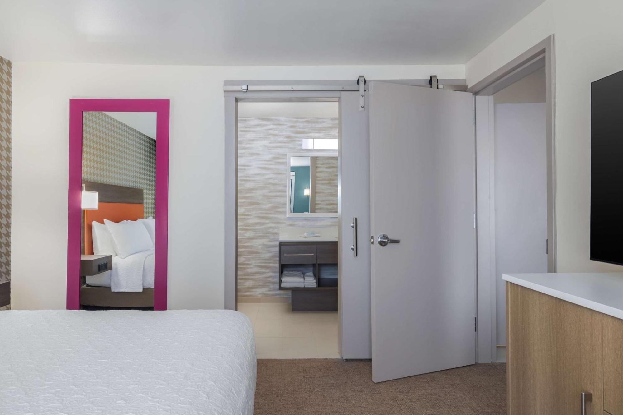 Home2 Suites By Hilton אל סנטרו מראה חיצוני תמונה