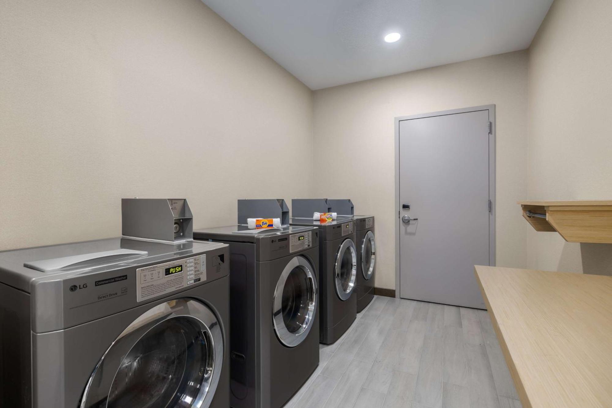 Home2 Suites By Hilton אל סנטרו מראה חיצוני תמונה